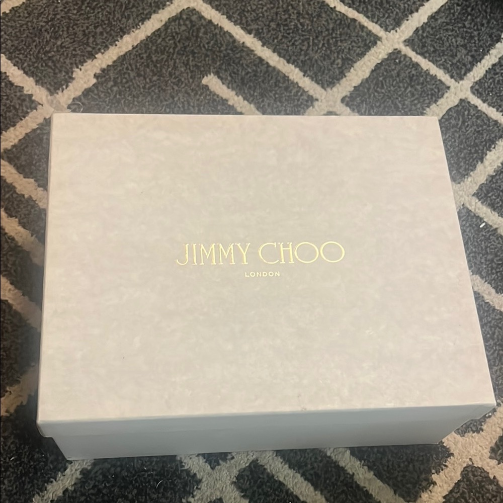 Jimmy Choo White Box - Picture 2 of 10